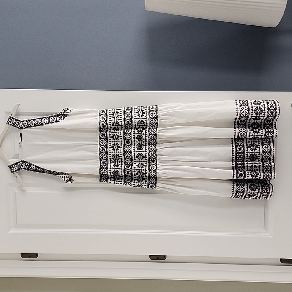 An ln Taylor Summer dress